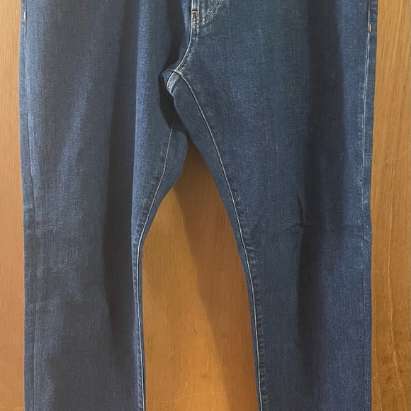 **SOLD** Giorgio Armani Five Pocket Sli Fit Jeans Light Blue - Picture 3 of 15